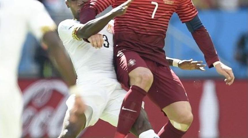 Bursaspor, Asamoah Gyan&rsquo;a Teklif Yaptı