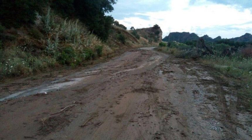 B&uuml;y&uuml;kşehir Sel Ve Toprak Kaymasına Anında M&uuml;dahale Etti