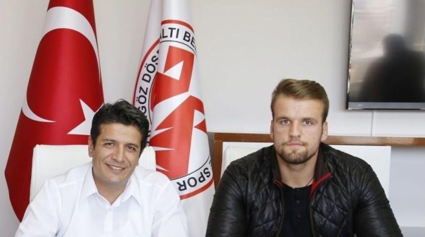 Başaltı Pehlivanı G&uuml;m&uuml;şalan D&ouml;şemealtı&rsquo;na Transfer Oldu