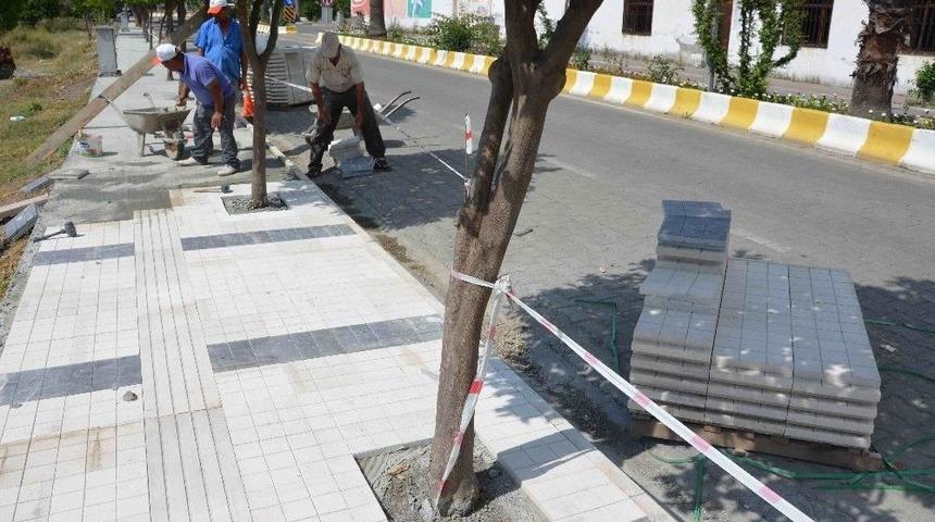 K&ouml;yceğiz&rsquo;de G&ouml;rme Engeliler İ&ccedil;in Kaldırım