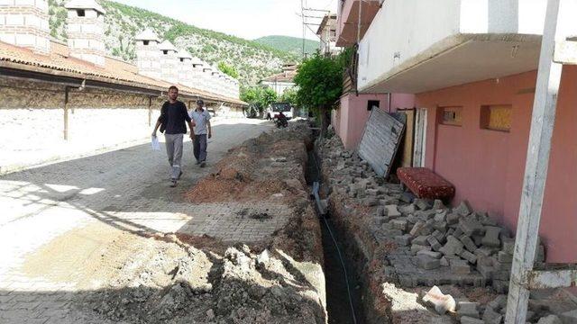 Vezirhan Beldesinde Elektrik Nakil Hatları Yer Altına Alınıyor 1