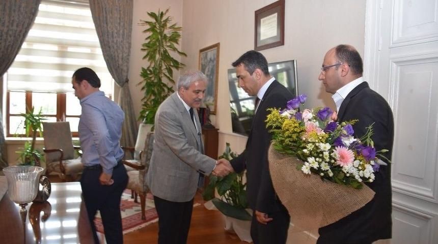 Manisa Bbsk&rsquo;dan Vali G&uuml;ven&ccedil;er&rsquo;e 45 Numaralı Forma