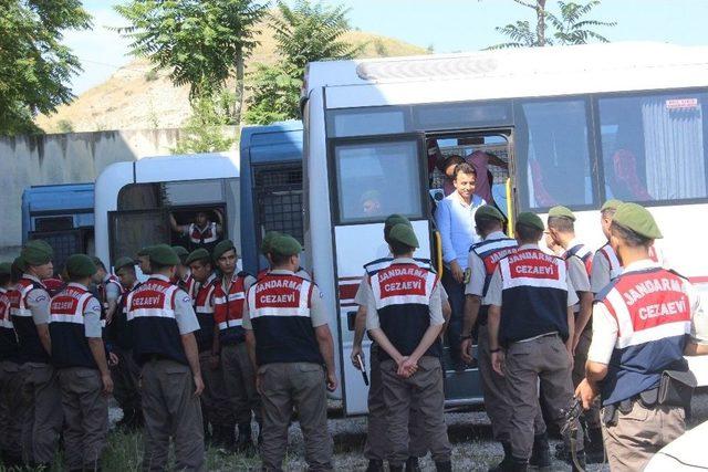 Fetö’den Yargılanan Akademisyenler Yargı Önünde