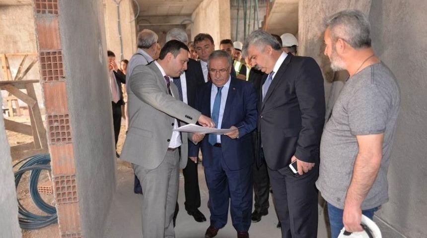 M&uuml;d&uuml;r Hasan &Ccedil;evik: İnşaatın Y&uuml;zde 35&rsquo;i Tamamlandı