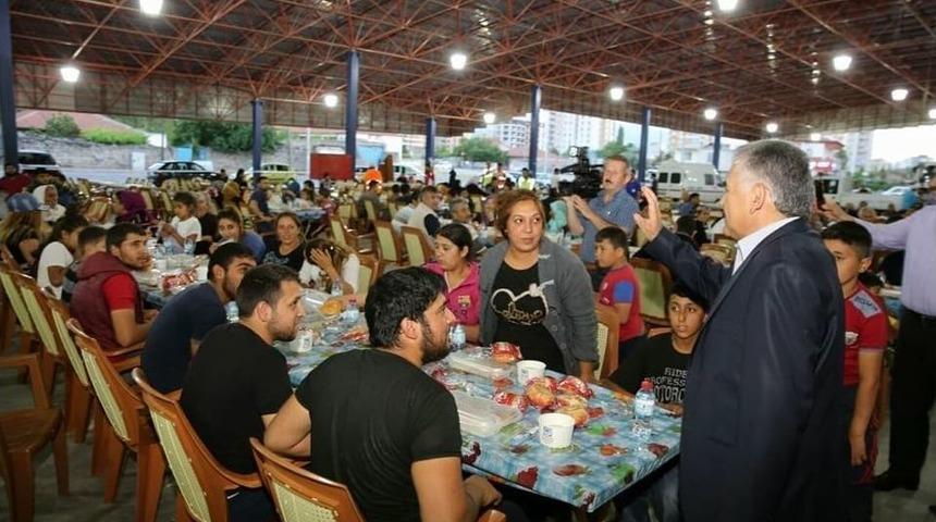 B&uuml;y&uuml;kkılı&ccedil;, "ramazan Ayı Sosyal Belediyecilikte Sınav Ayıdır"