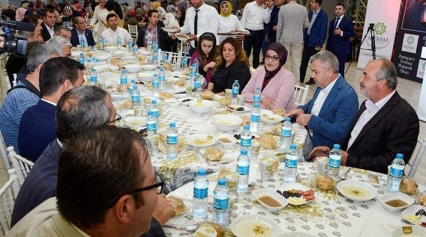 Meram Ailesi İftarda Buluştu