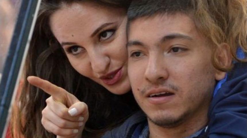 G&ouml;n&uuml;ll&uuml; Başladı, Milli Takım&rsquo;a Y&uuml;kseldi