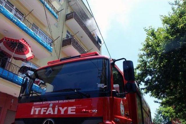 2 Çocuk Yangından Son Anda Kaçarak Kurtuldu