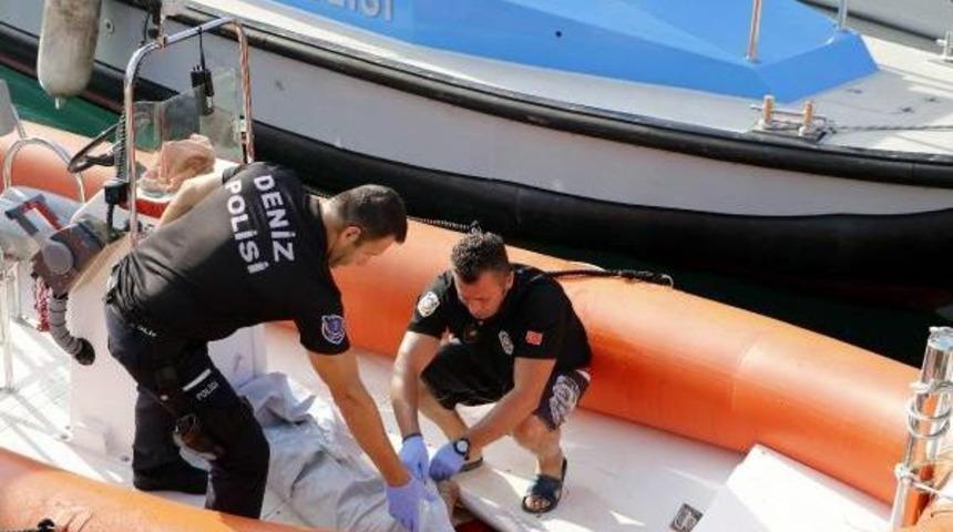 Denizde Bulunan Cesetten &Ccedil;ıkanlar Şaşırttı