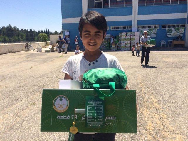 Suriyeli Ailelere Hijyen Malzemesi Dağıtıldı 2