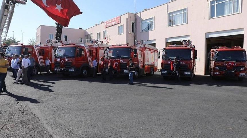 Şanlıurfa B&uuml;y&uuml;kşehir Belediyesi 4 Adet Yeni İtfaiye Aracı Aldı