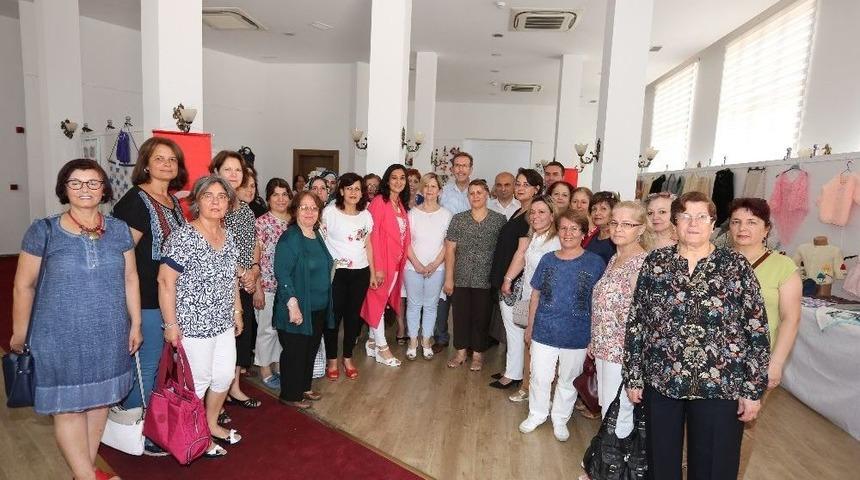 El Emeği G&ouml;z Nuru Eserler G&ouml;r&uuml;c&uuml;ye &Ccedil;ıktı