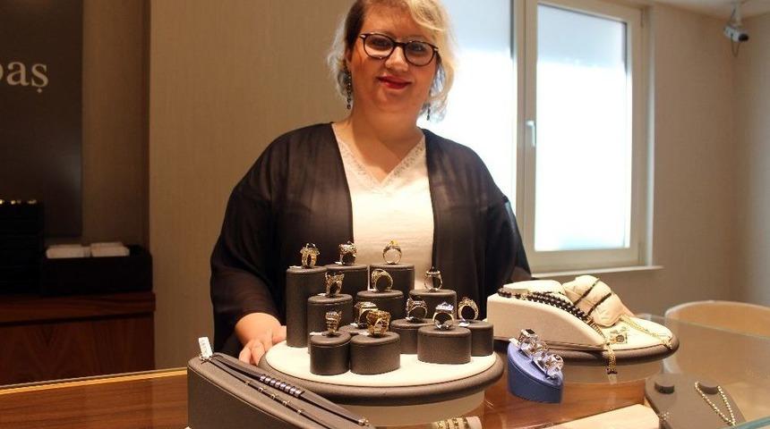 Babalar Da Pırlanta Takar