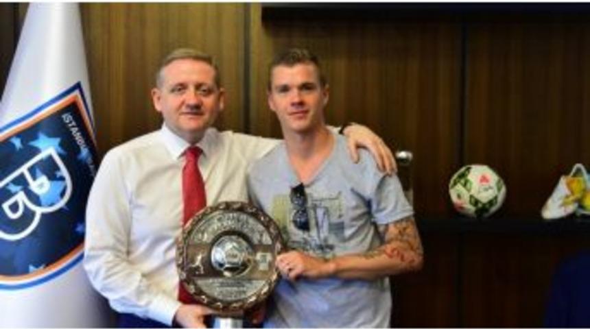 Medipol Başakşehir&rsquo;den Holmen&rsquo;e Veda