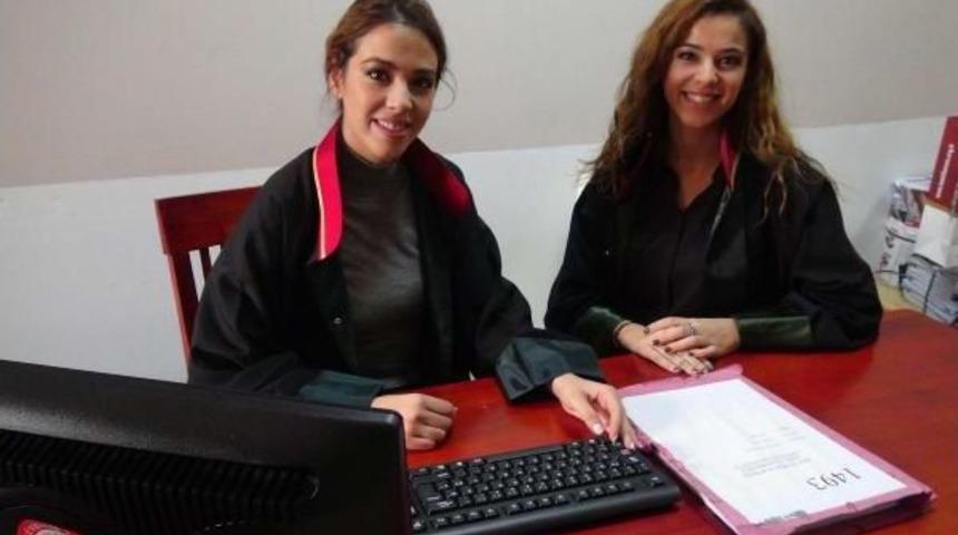 İkiz Avukatlar Cem Yılmaz'ın Filminde