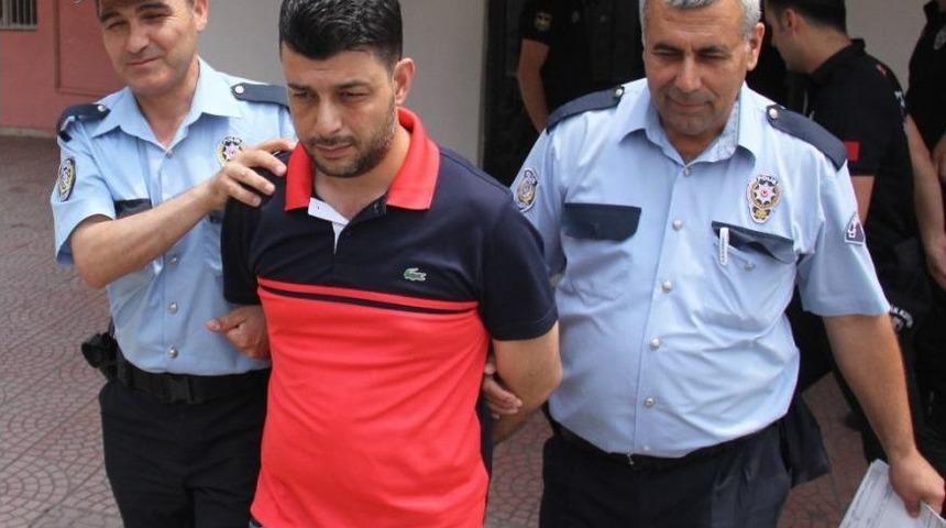 M&uuml;d&uuml;r&uuml; Rehin Alan 3 Kişi Adliyeye Sevk Edildi