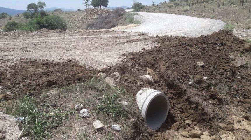 Kırkağaç Yollarında Asfalt Hazırlığı