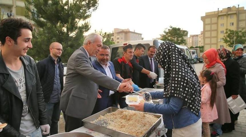 Akkent Mahallesinde İftar