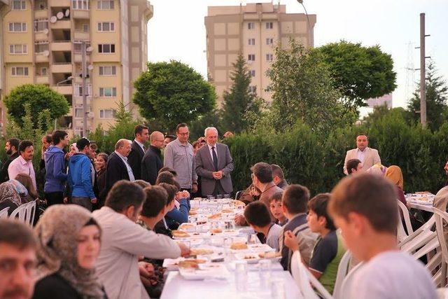 Akkent Mahallesinde İftar