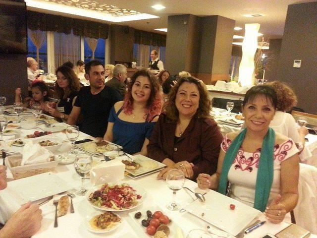 Etos&rsquo;dan Sanat&ccedil;ılara Ve Sanatseverlere İftar 2