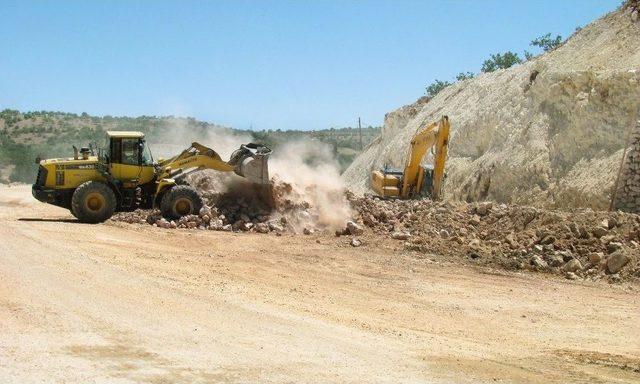 Besni-araban Bölünmüş Yol Çalışmaları 2