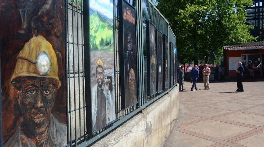 Madenci Resimleriyle Maden Facialarına Dikkat &Ccedil;ekti