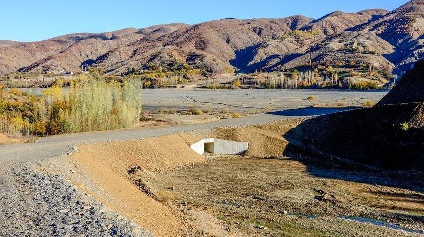 B&uuml;y&uuml;kşehir 38 K&ouml;pr&uuml; Menfez Yapıyor