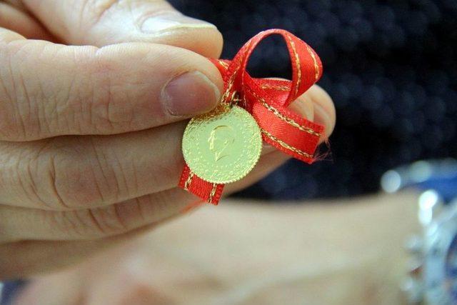 Katar Krizi, Altın Fiyatlarının D&uuml;şmesini Engelledi 1