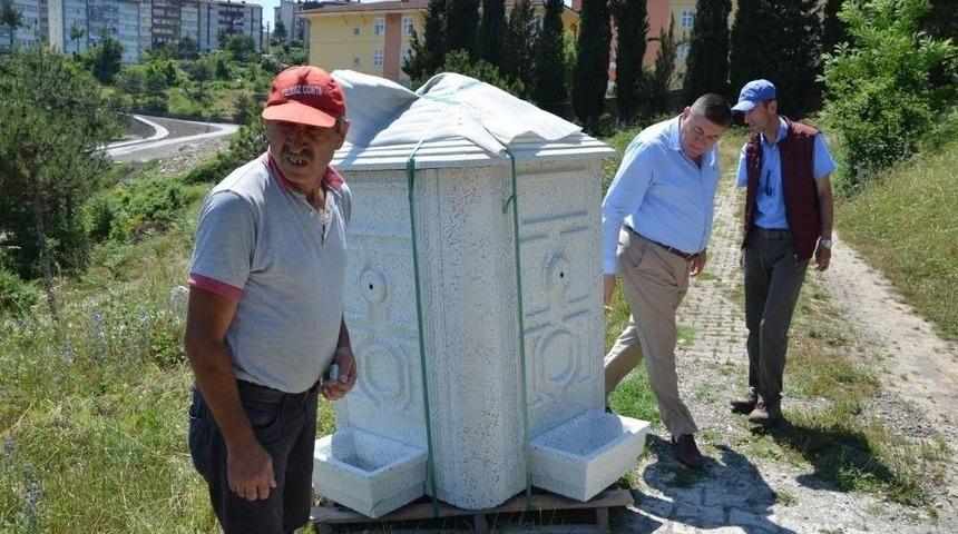 Mezarlıklar Bayram Ziyaretlerine Hazırlanıyor