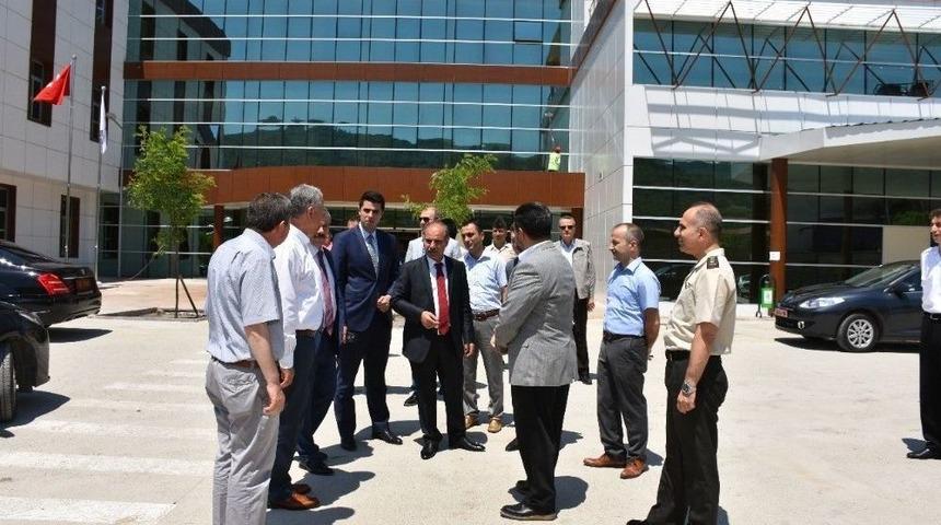 Vali Aktaş Yenice Devlet Hastanesini Ziyaret Etti