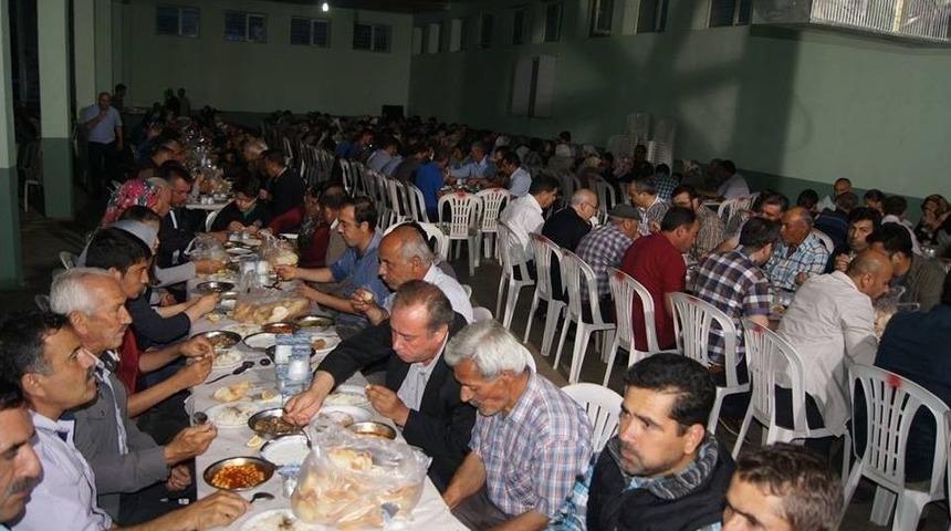 Bozdoğan&rsquo;da İftar Yemeği D&uuml;zenlendi