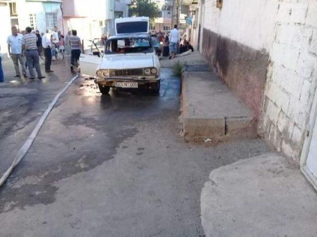 Park Halinde Alev Alan Otomobildeki &Ccedil;ocuk &Ouml;ld&uuml; 3