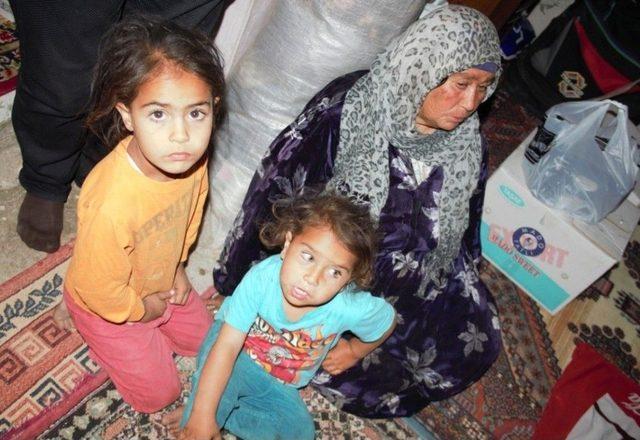 Haluk Levent&rsquo;in Sosyal Medya Grubu Suriyeli Yoksul Aile İle İftar Yaptı 1