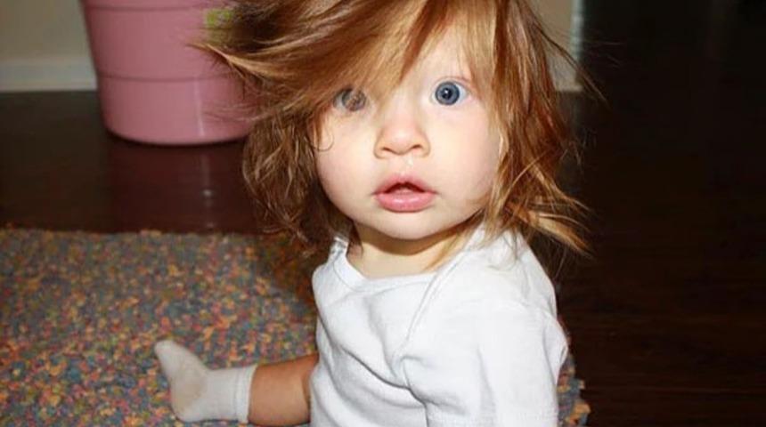 Anne karnına veda etmeden önce kuaföre uğramış 20 minik