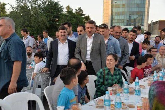 Ak Parti İstanbul İl Başkanı Temurci: Silahla Barış Olmaz