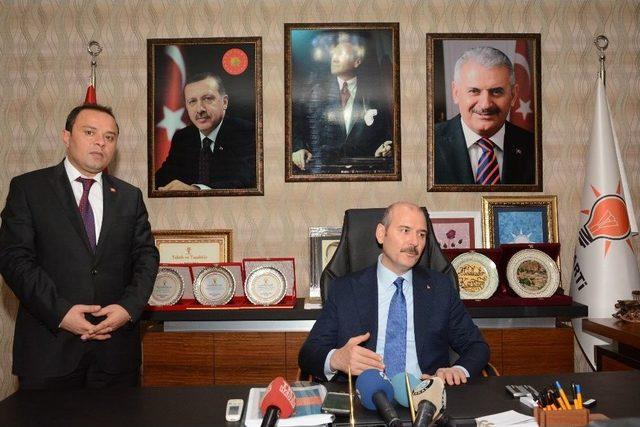 Ak Parti’den Aksaray’da İftar Yemeği