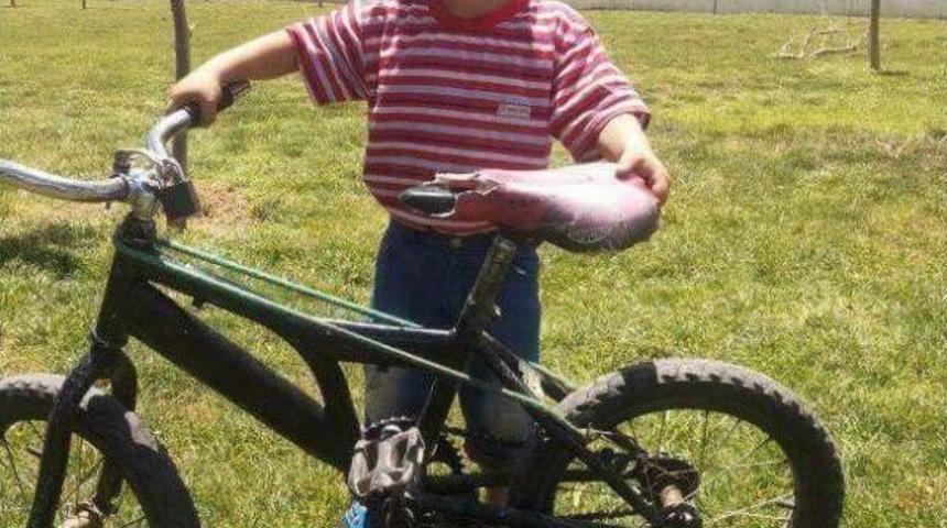 Yanan Otomobilde Mahsur Kalan &Ccedil;ocuk Hayatını Kaybetti