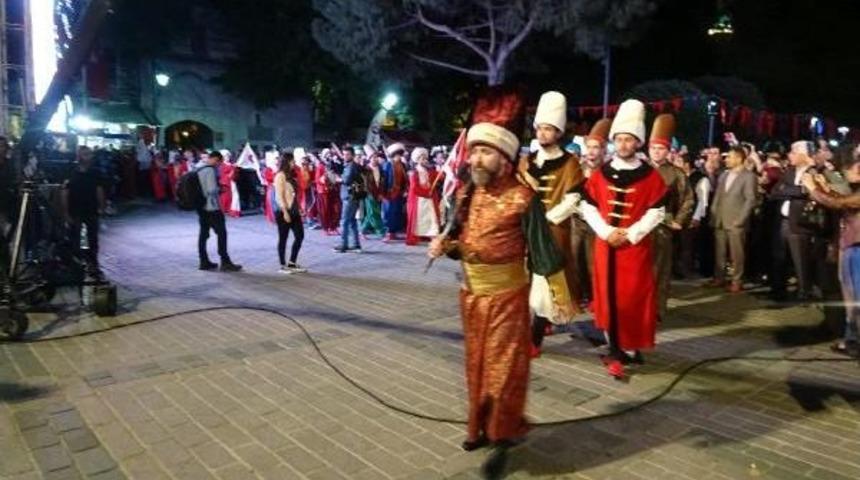 Sultanahmet Meydanı'nda 'baklava Alayı'