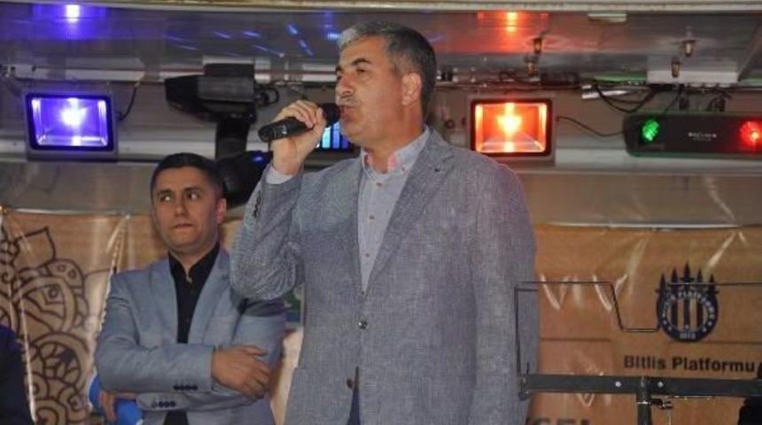 Tatvan&rsquo;Da 10 Bin Kişiye Iftar Verildi