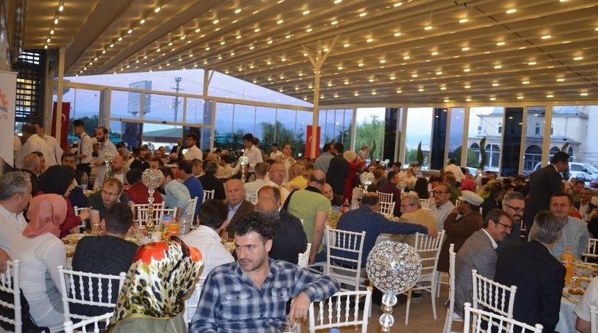 Fatso&rsquo;dan &Ouml;d&uuml;ll&uuml; İftar