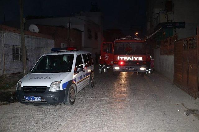 Kahraman Polis İntihar Etmek İsteyen Genç Kızı Son Anda Kurtardı