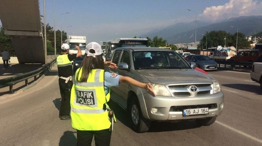 Bursa&rsquo;da Kamyonlara Ceza Yağdı