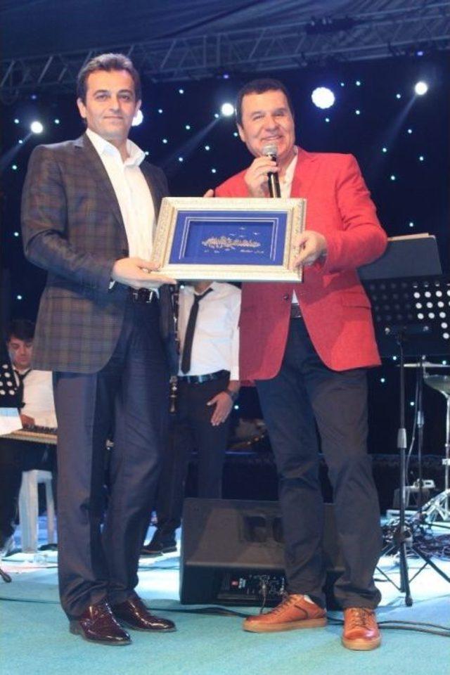 Mithat K&ouml;rler &Uuml;nyelileri Coşturdu 3