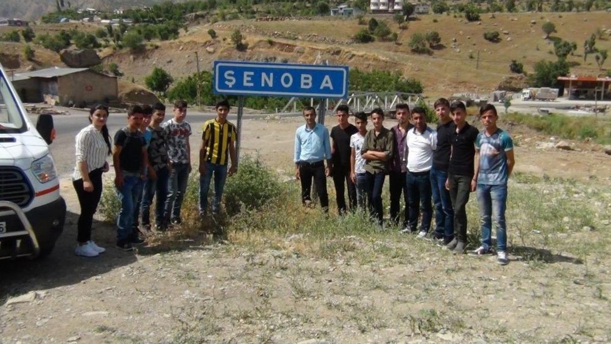 Şırnaklı &Ouml;ğrenciler Şehit T&uuml;mgeneral Aydın&rsquo;ın Kabrini Ziyaret Etti