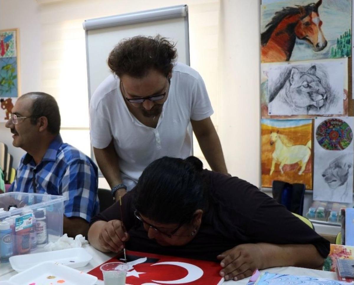 Tedavi G&ouml;rd&uuml;ğ&uuml; Ruh Sağlığı Merkezinde G&ouml;n&uuml;ll&uuml; Eğitmen Oldu