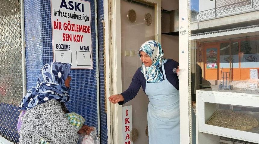 Bu Askıda B&ouml;rek, Baklava Ve G&ouml;zleme Bedava