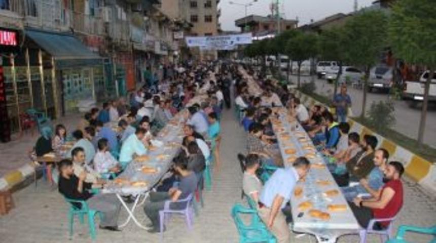 Vedaş Ve Vepsaş&rsquo;tan 700 Kişiye İftar Yemeği