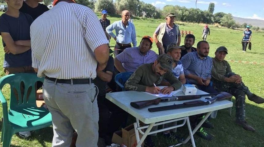 Kayserili Avcılar &Ouml;nce Deneme Atışı Yaptı Ardından İftarlarını A&ccedil;tı