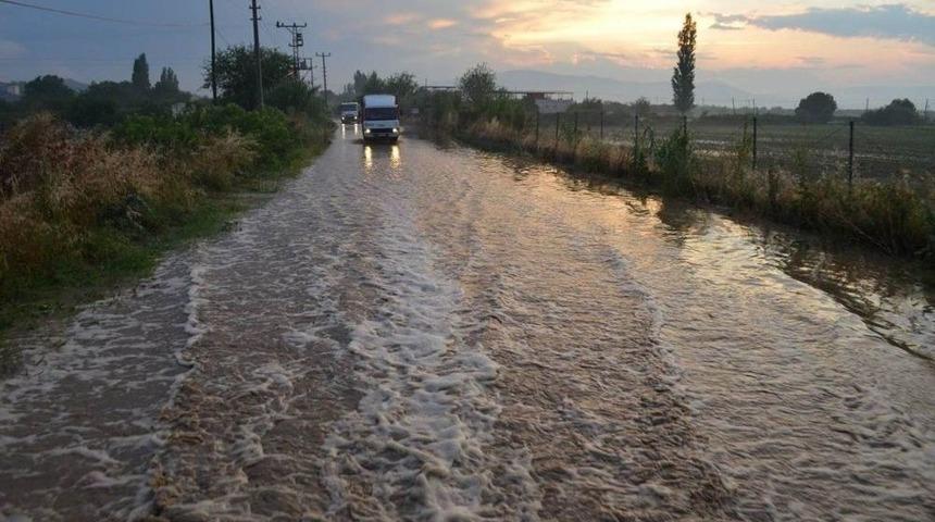 &Ccedil;elik, Selden Zarar G&ouml;ren Mahalleleri Ziyaret Etti