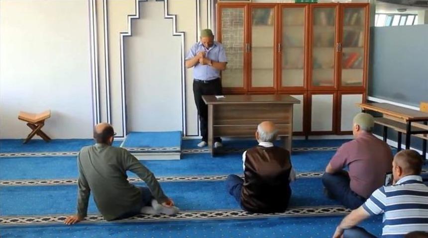 İşitme Engelliler İ&ccedil;in İşaret Diliyle Cuma Hutbesi